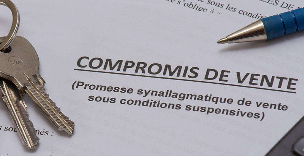 Illustration isométrique comparant un bloc 'Compromis' cadenassé et un bloc 'Promesse' entrouvert, avec une flèche lumineuse.